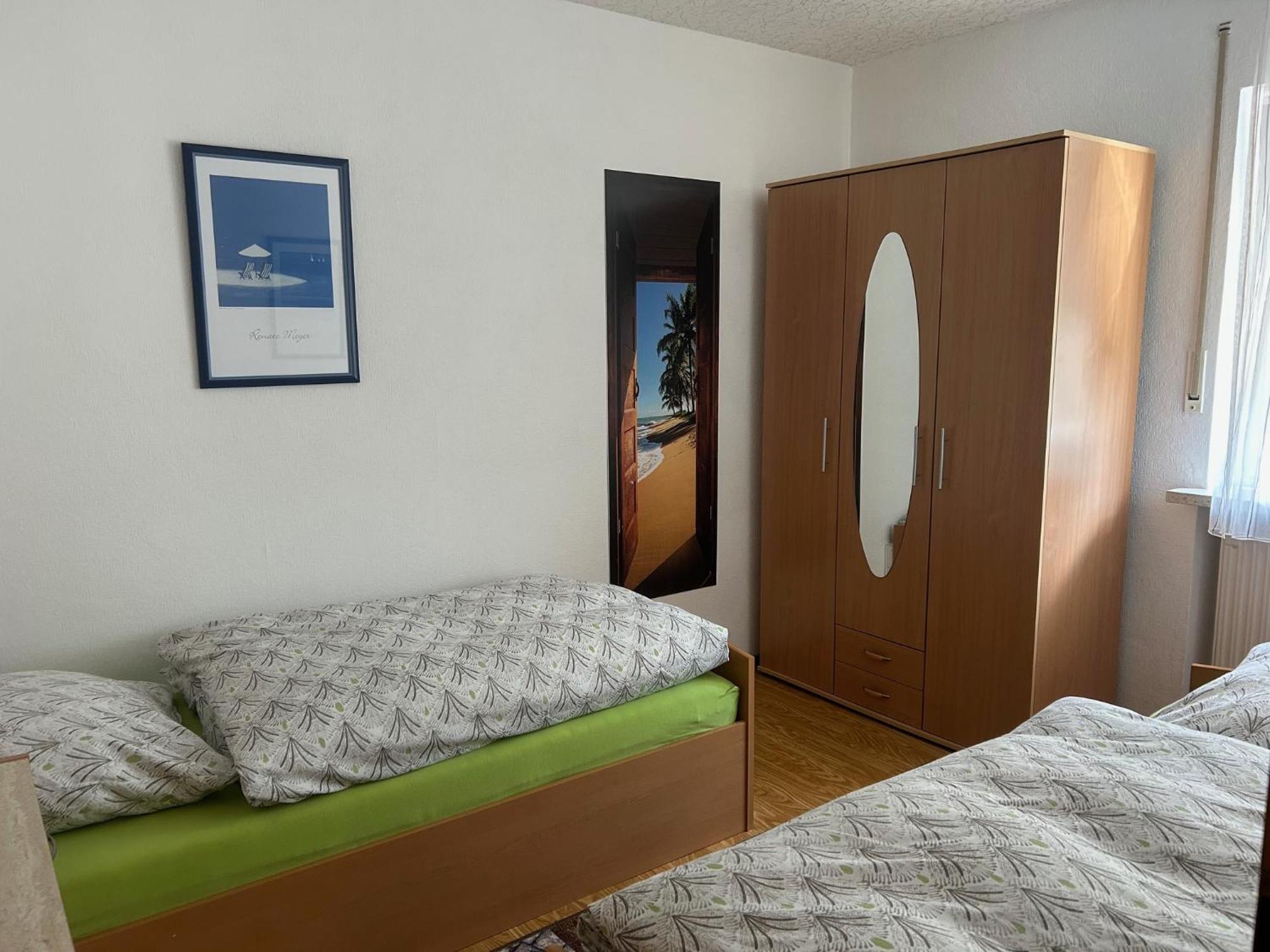 Ferienwohnung Am Wald - Naehe Funpark Цирндорф Екстер'єр фото